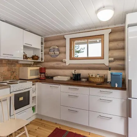 펜션 Holiday Luonnonhelma *